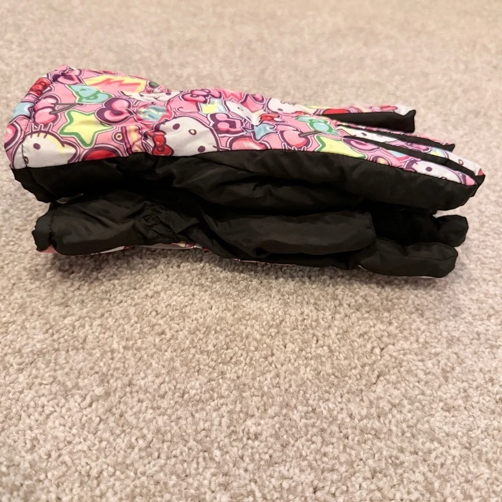 NWT Hello Kitty licensed ski gloves youth size S/M
